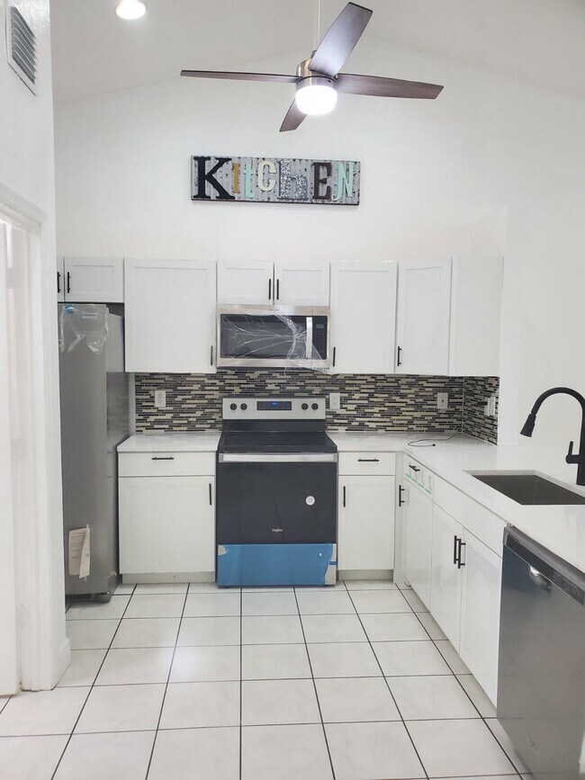 Cocina - 1079 Mulberry Pl