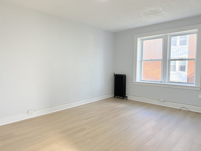 Building Photo - 277 Curry Ave