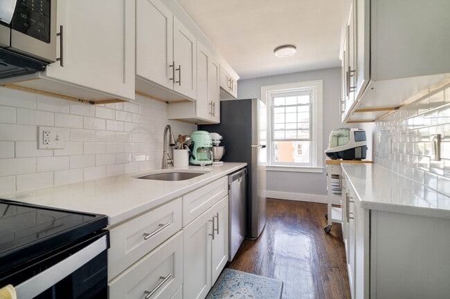 Photo - 90 Kilsyth Rd Townhome