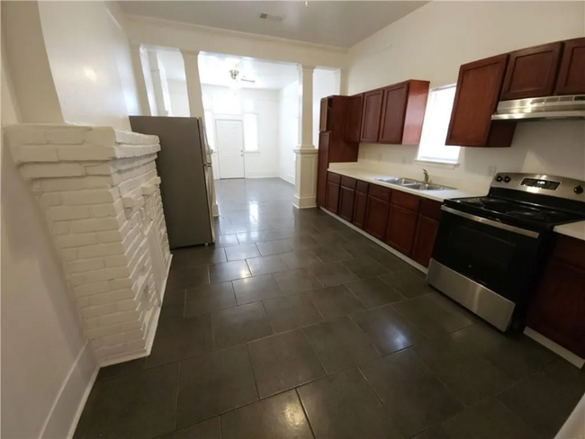 Foto del edificio - 8403 Apricot St
