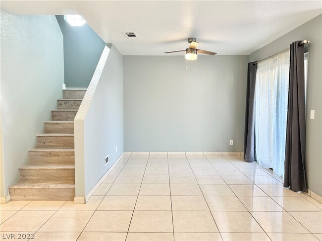 Foto del edificio - 8312 Maplestar Rd