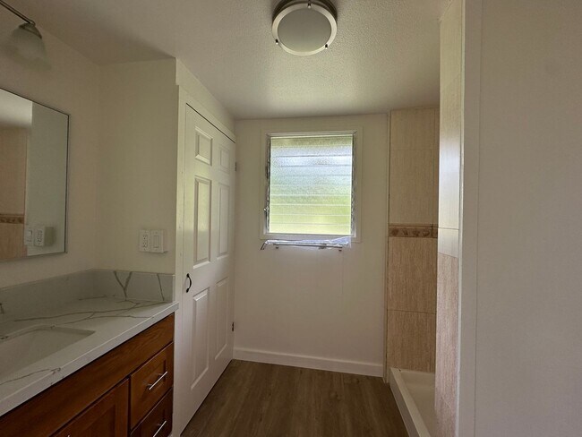 Foto del edificio - 3BD/2BA with extra living space
