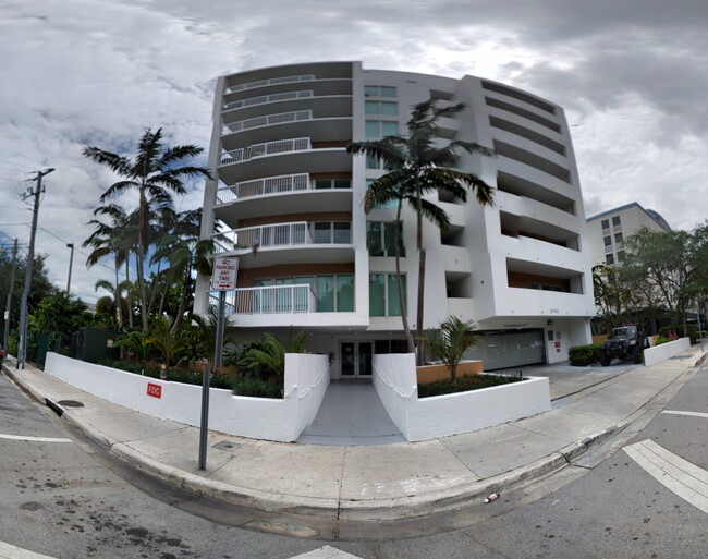 Building Photo - 2740 SW 28th Ter