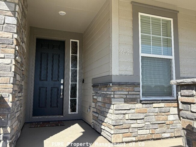Building Photo - Beautiful 5-Bedroom, 4-Bathroom 2-Story Home!