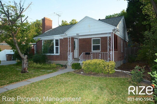 Building Photo - 861 American Beauty Dr