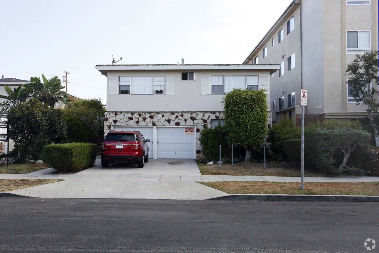 Building Photo - 3666 Vinton Ave