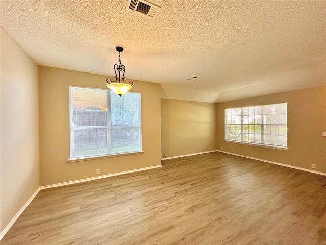 Foto del edificio - 107 Worchester Ln