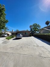 Building Photo - 2276 La Salle Ave