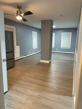 Building Photo - 415 Weeden St