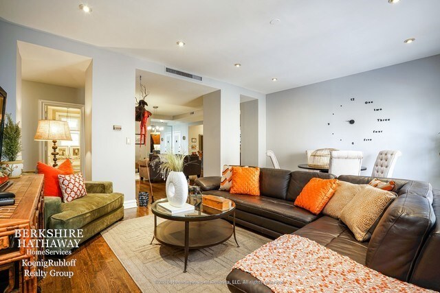 Foto del edificio - 3400 N Lake Shore Dr
