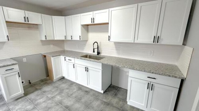 Foto del edificio - 1300 E 84th St