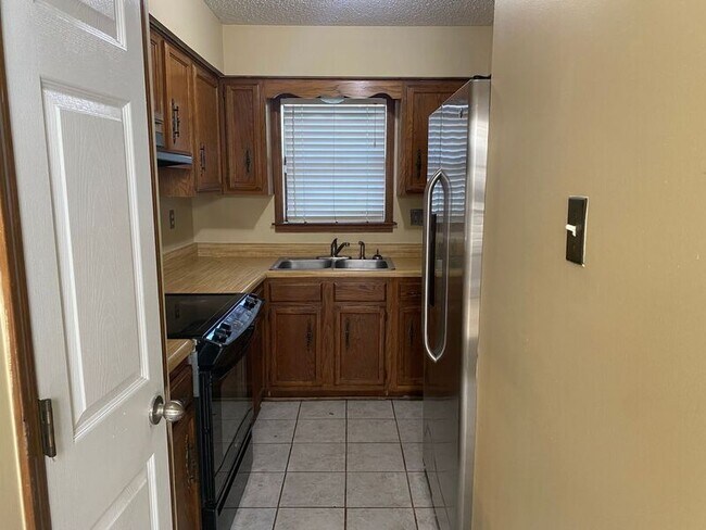 Foto del edificio - 8270 Glen Rock Cove