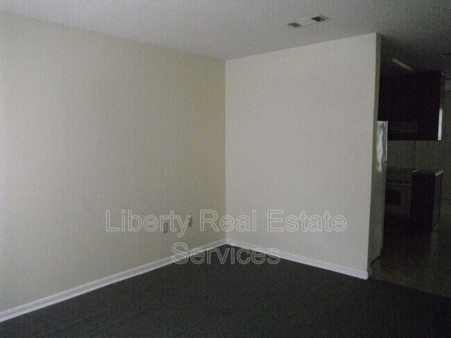 Building Photo - 134 Pointe South Dr