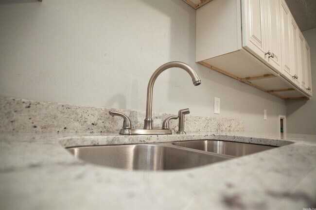 Building Photo - 4201 Wilbur Dr