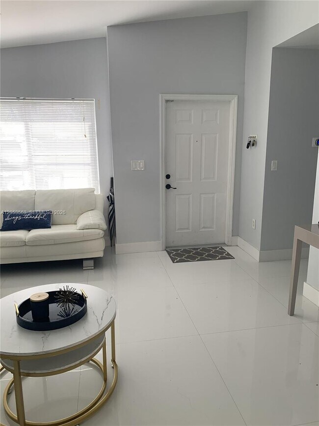 Foto del edificio - 9720 SW 164th Ave