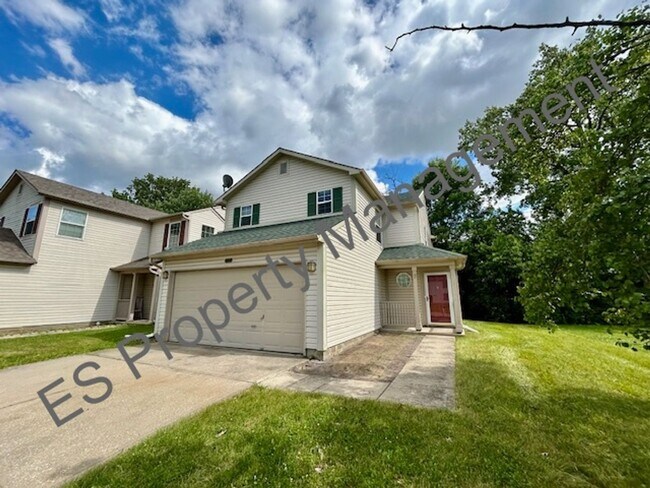 Building Photo - Gorgeous Updated 3 Bedroom 2.5 Bathroom Tw...