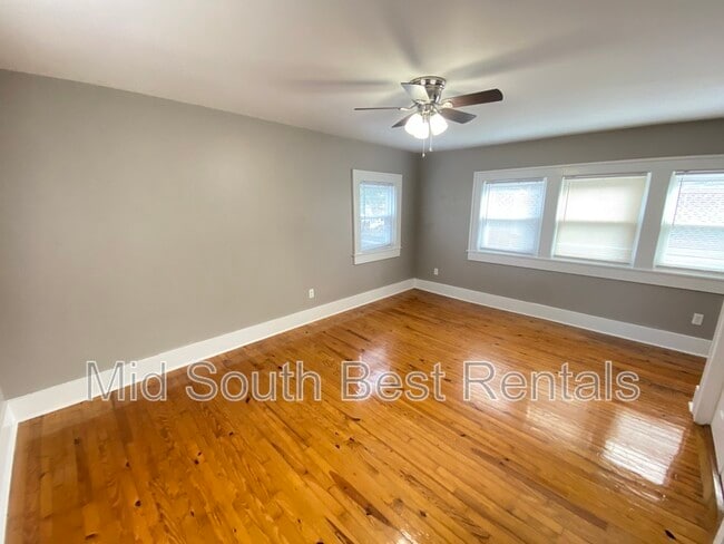 Building Photo - 532 S McLean Blvd