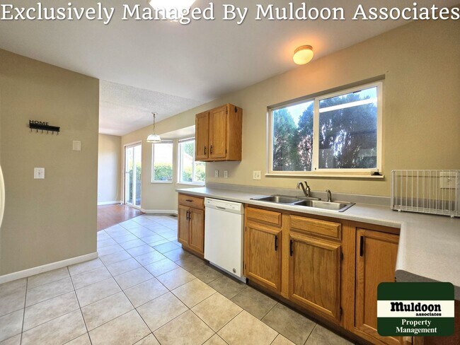Foto del edificio - 5920 Kittery Dr