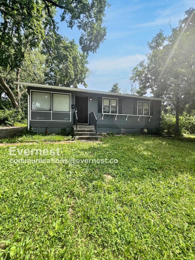 Foto del edificio - 7401 E 49th St
