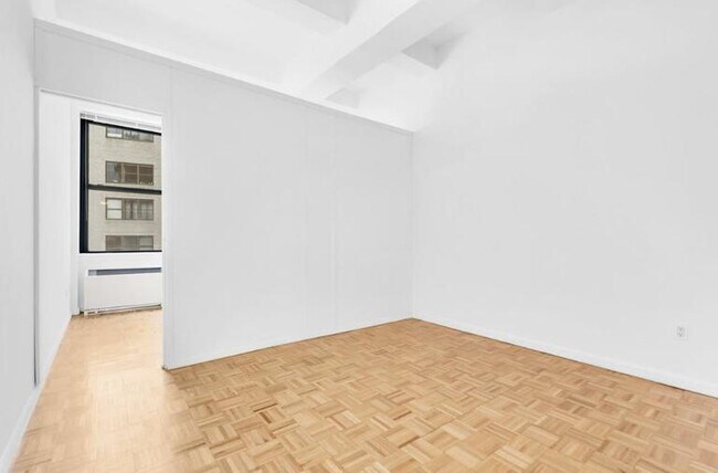 Foto del edificio - New availability - This will not last!! Vi...