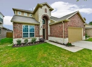 Building Photo - 2575 Riverway Dr