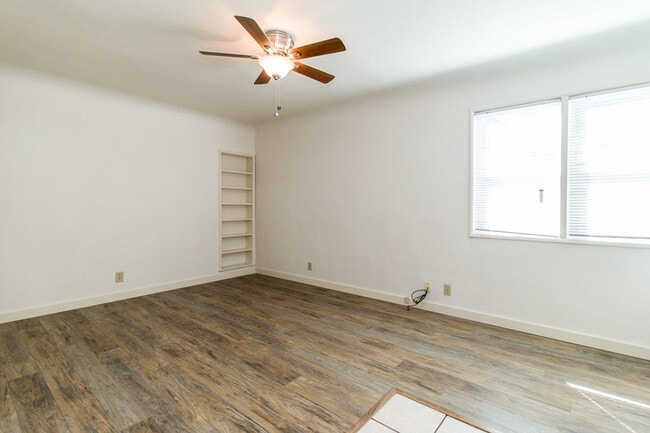 Photo - 121WDst Apartment