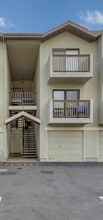 Building Photo - 943 Ridgeview Ct