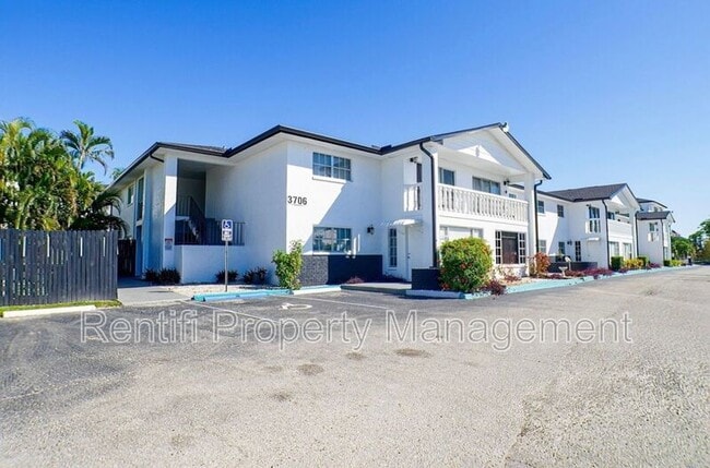 Photo - 3706 Broadway Apartment