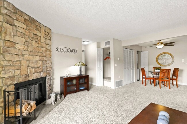 Building Photo - Silver Reef