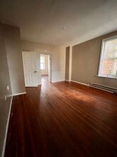 Building Photo - 808 W King St