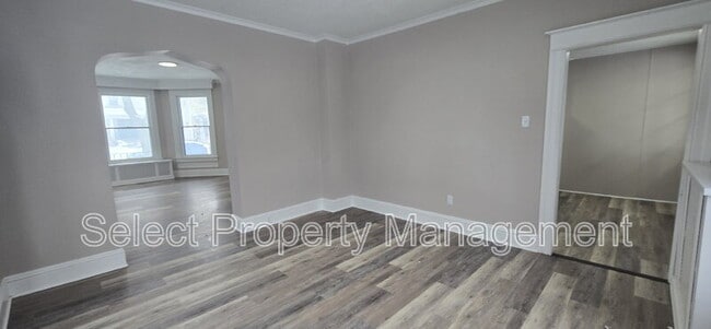 Foto del edificio - 724 Kinnaird Ave