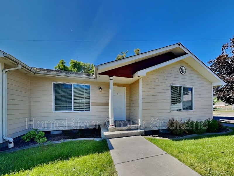Primary Photo - 3108 E 5th Ave