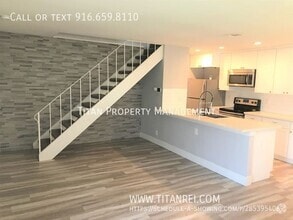 Building Photo - 2013 Benita Dr