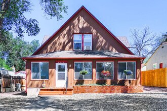 Building Photo - 2440 E Willamette Ave