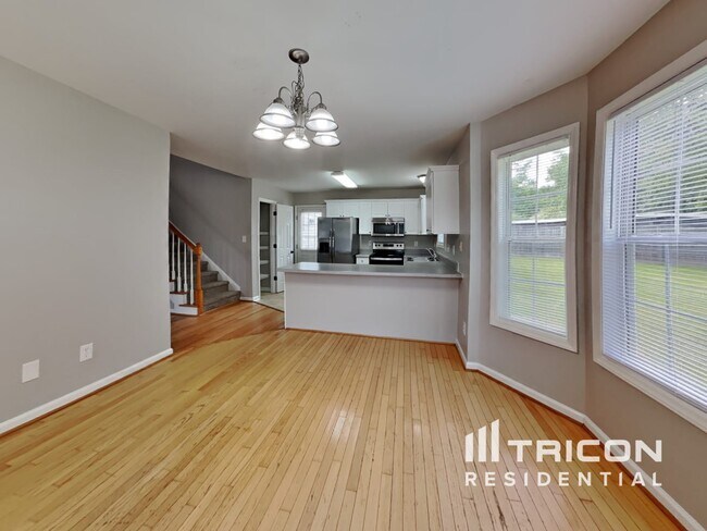 Foto del edificio - 125 Ashton Ct