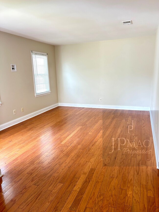 Foto del edificio - 126 Trailside Ln