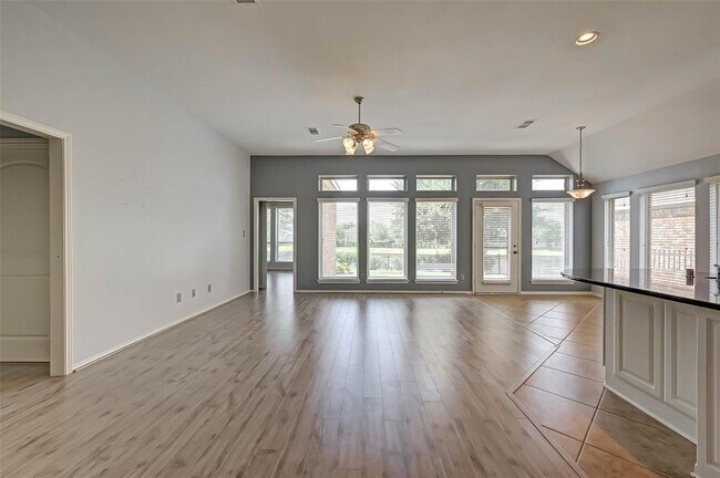 Foto del edificio - 26243 Crystal Cove Ln