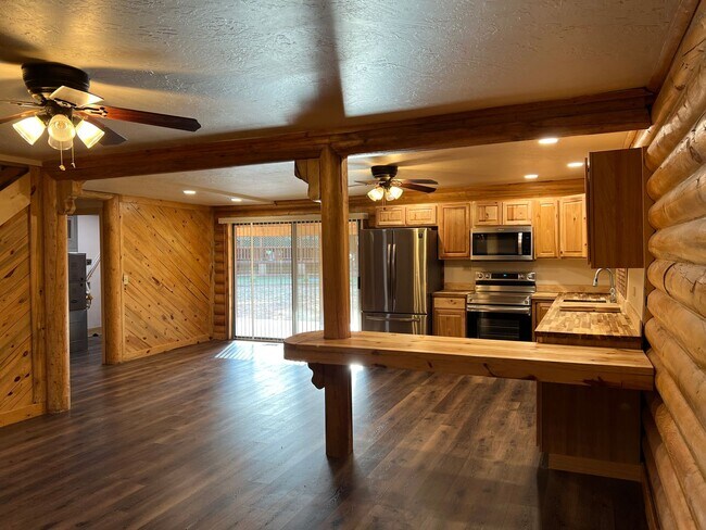 Foto del edificio - 2836 Timber Trail Loop