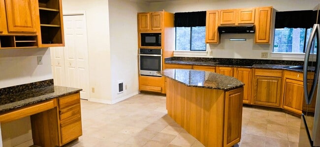 Foto del edificio - 4-Bed, 3-Bath Home on The Beautiful Avondale Golf Course in Hayden