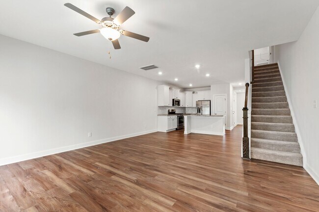 Building Photo - Beautifully Kept 2-Bedroom Townhome in Dur...