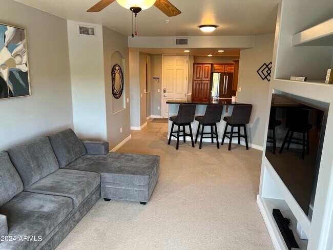 Building Photo - 5350 E Deer Valley Dr