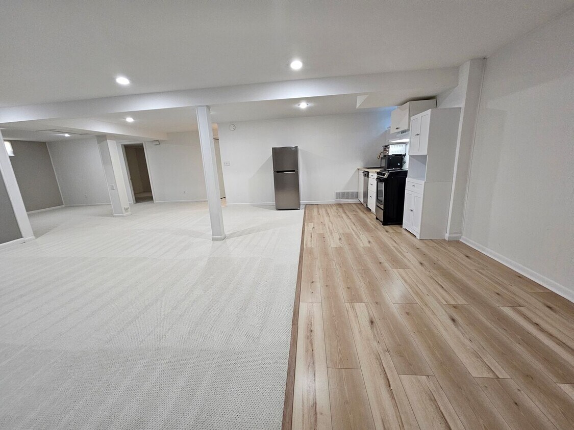 Primary Photo - 7th Ave Duplex