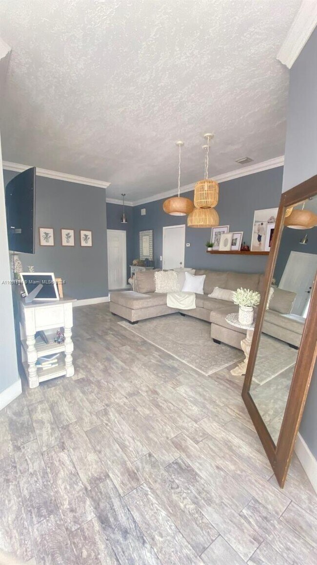 Foto del edificio - 9000 SW 215th Terrace