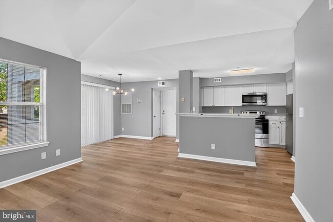 Foto del edificio - 4436 Lord Loudoun Ct