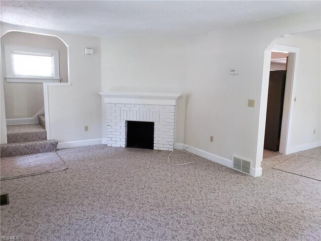 Foto del edificio - 32530 Lake Rd