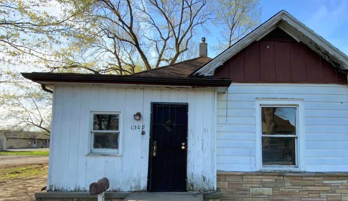 Foto principal - 1308 Lape St
