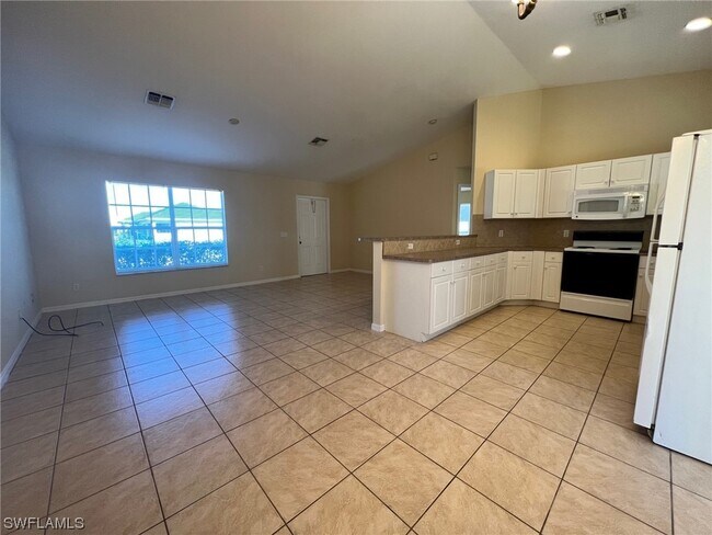 Foto del edificio - 922 NE 13th St