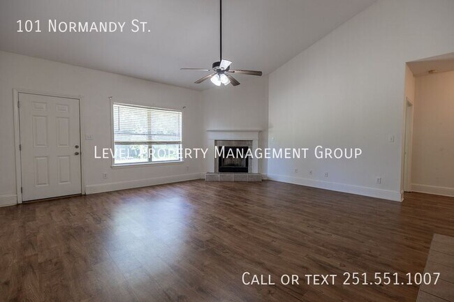 Building Photo - 101 Normandy St