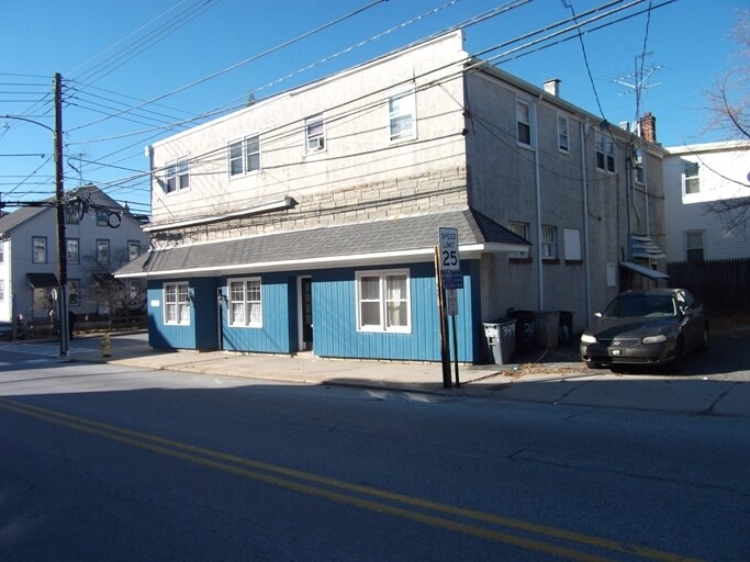 Primary Photo - 349-351 W 1st Ave