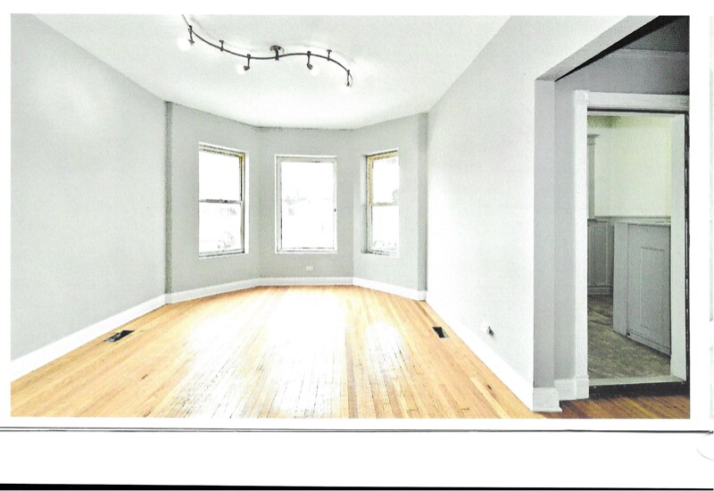 Building Photo - 719 S Central Park Ave